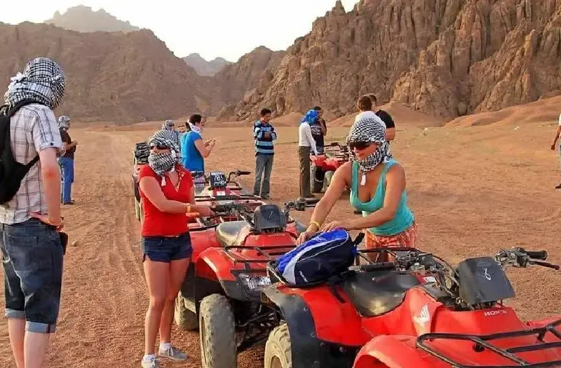 Cosa Fare a Marsa Alam Con Safari Nel Deserto e Tramonto