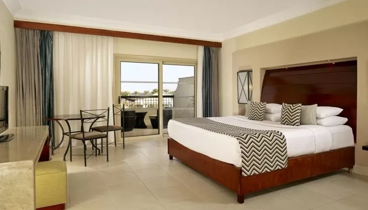 Coral Sea Holiday Resort Room