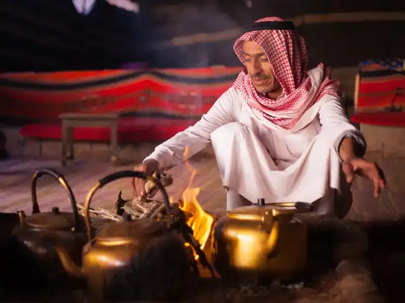 Cosa fare nel deserto Wadi Rum con i beduini locali