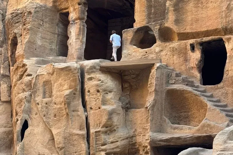Little Petra Giordania escursione tra storia e deserto