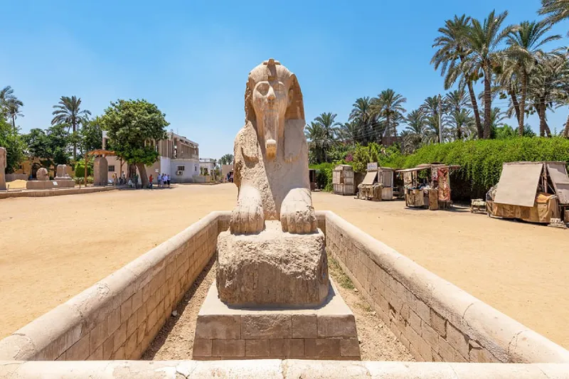 Statue monumentali Menfi Egitto