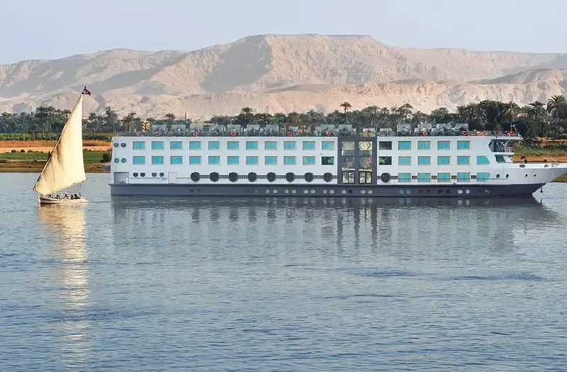 Fiume Nilo e Delta del Nilo prima della Foce nel Mar Mediterraneo 