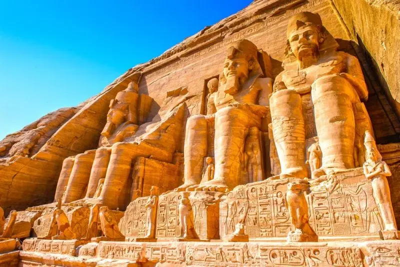 Miracolo del Sole nel Tempio di Abu Simbel in Egitto