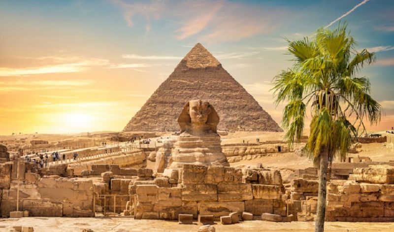 Giza Pyramids Explore amazing Giza Pyramids