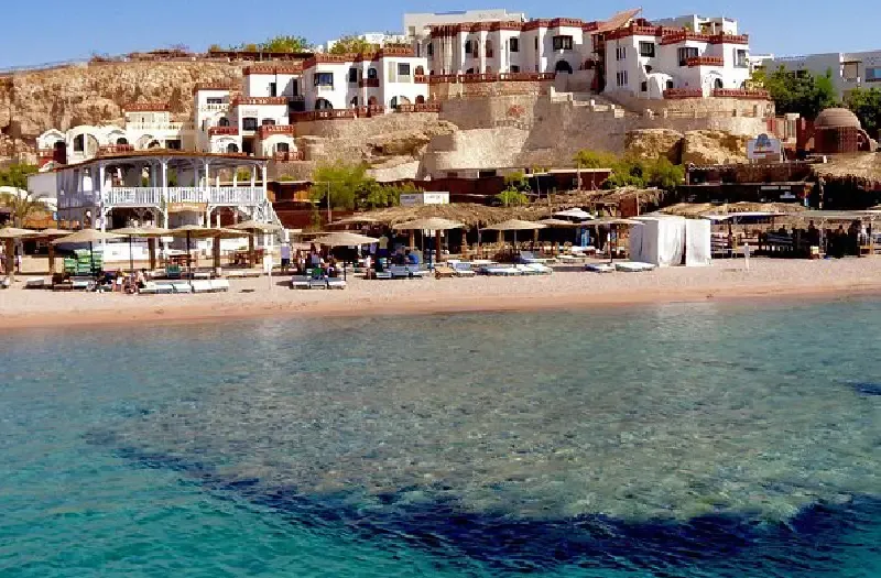 Mare Di Sharm El Sheikh A Shark's Bay Tra Barriera Corallina E Snorkeling