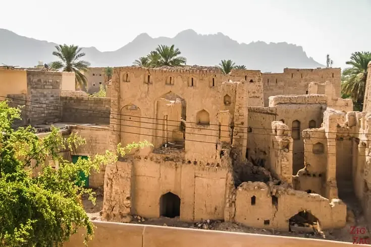 Nizwa Fort in Oman showcasing traditional Omani architecture