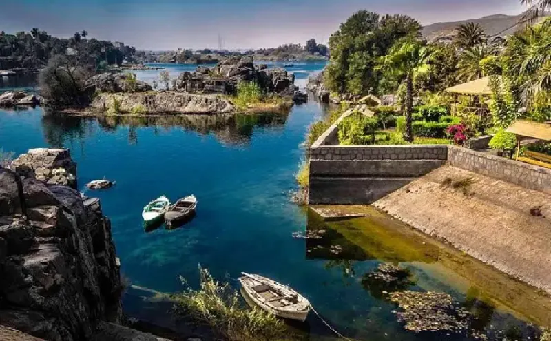 Crociera sul Nilo da Dove Parte: Nave al Tramonto tra Luxor e Assuan