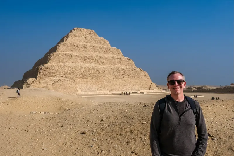 Piramide di Saqqara nel complesso archeologico egiziano