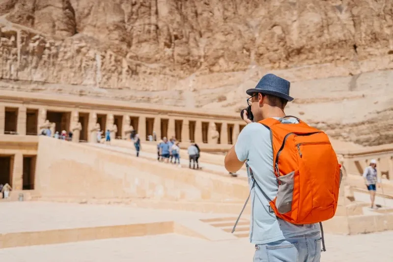 Crociera sul Nilo più Sharm con Necropoli di Giza, Piramide di Cheope, Sfinge, Grande Museo Egizio, Aswan, Diga Alta e Tempio di File