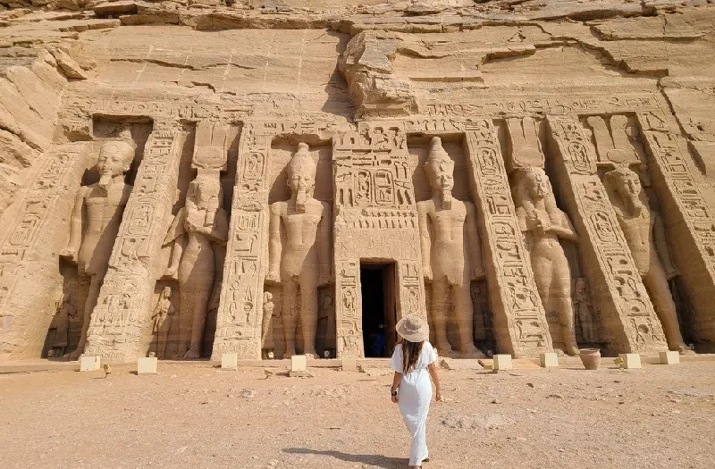 Egitto Luoghi da Visitare: Tempio di Abu Simbel e Assuan  Egitto Luoghi da Visitare: Tempio di Abu Simbel e Assuan