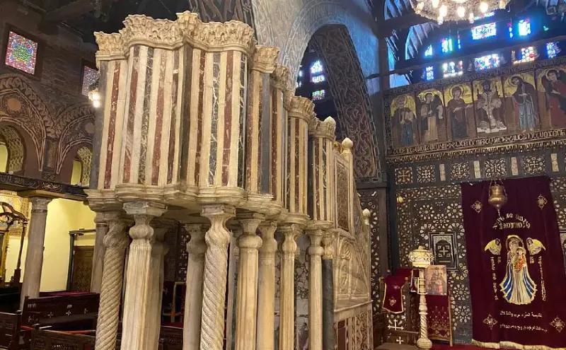 Chiesa Sospesa Cairo con storia copta e antiche origini nell'Antico Cairo