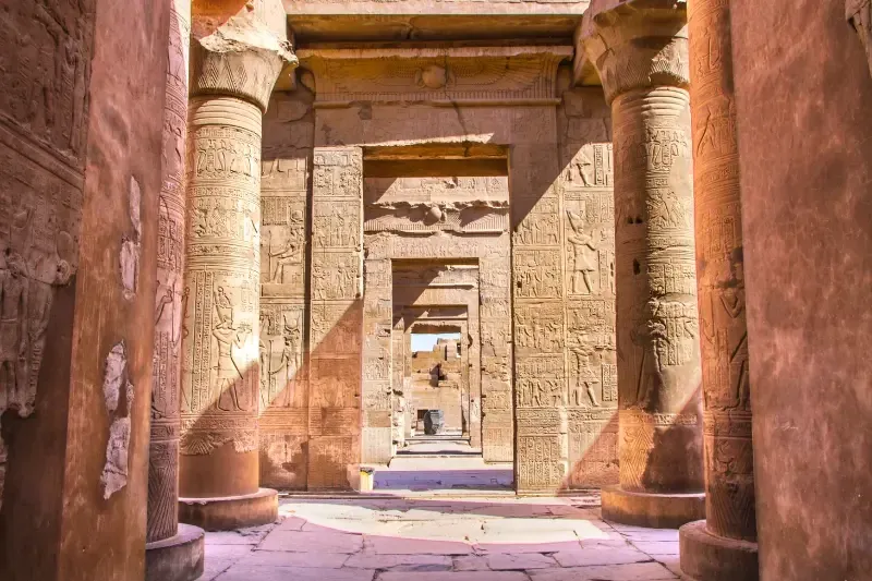 Tempio di Kom Ombo: antica magia egizia tra storia e miti