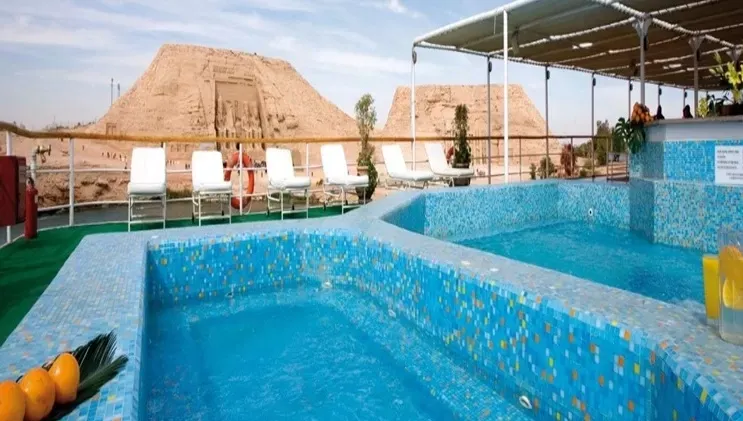 Crociera sul Lago Nasser Egitto tra templi e panorami unici Crociera sul Lago Nasser Egitto tra templi e panorami unici