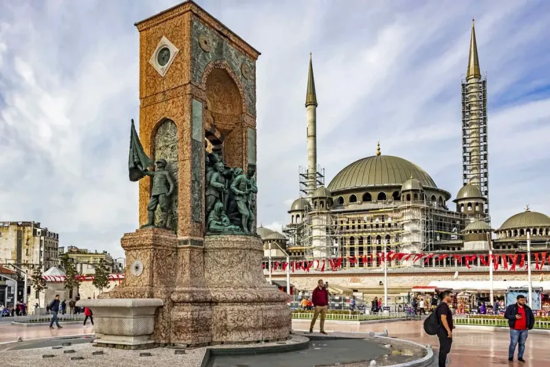 plaza taksim estambul 