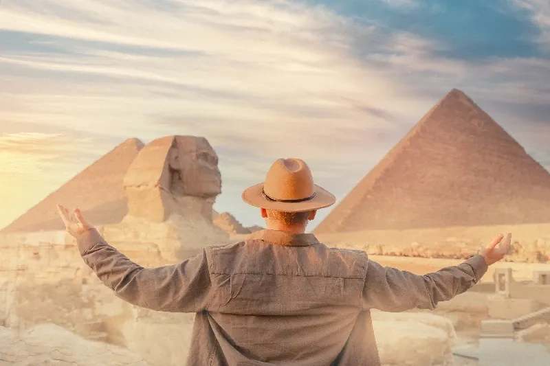 Grande Sfinge di Giza vista epica al sorgere del sole