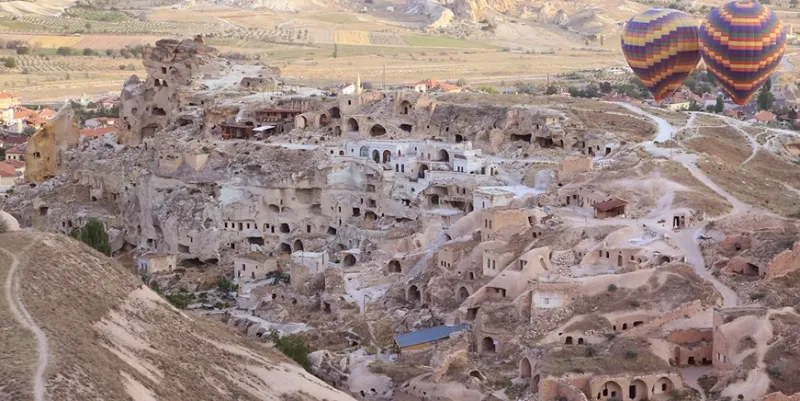 Planifica tu viaje a Pueblo de Çavuşin