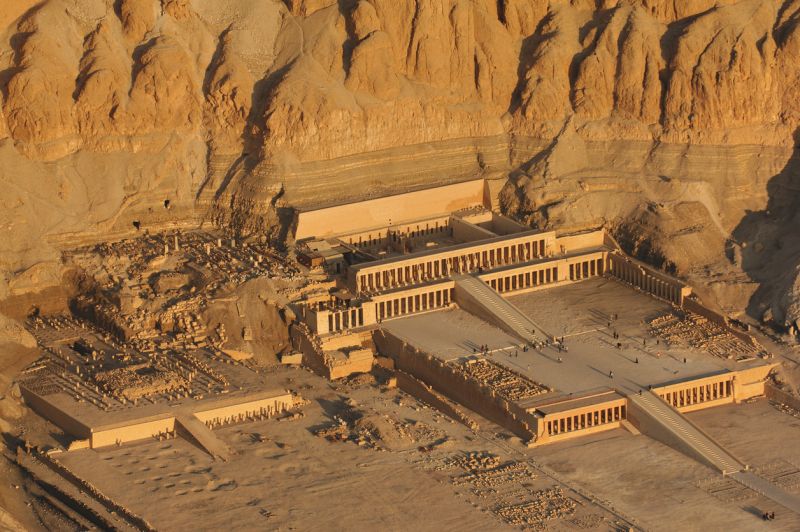 Deir el-Bahari 