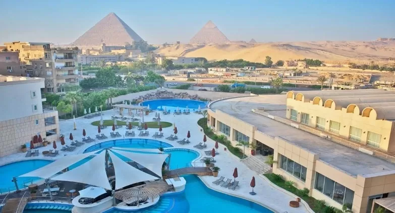 Le Meridien Pyramids Hotel Spa Pool