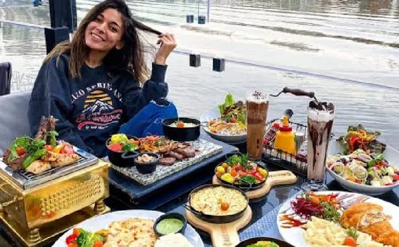Piatti Tipici Egiziani: Degustazione di Specialità Locali a Tavola