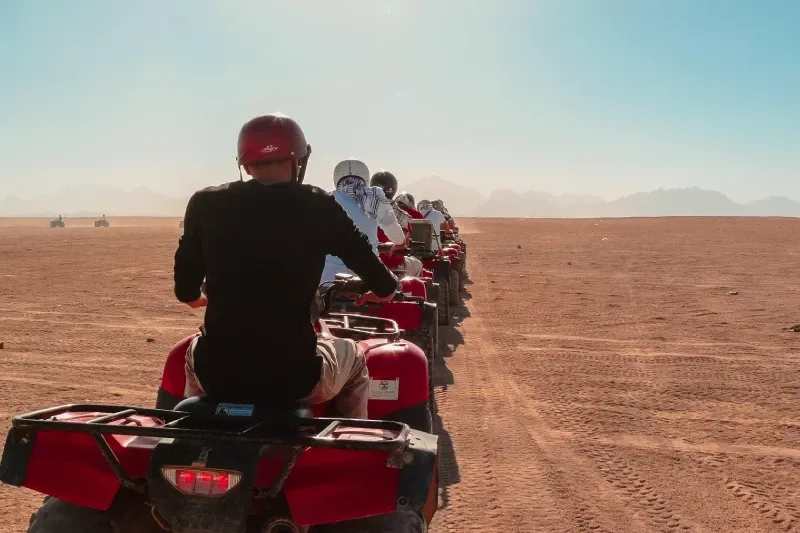 Safari e trekking nel Deserto Nero, Egitto