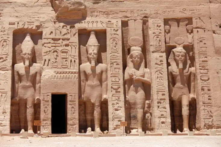 Tempio di Abu Simbel durante l’equinozio solare