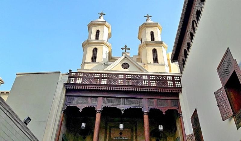 L’église suspendue