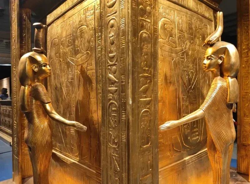 Simboli sulla maschera di Tutankhamon