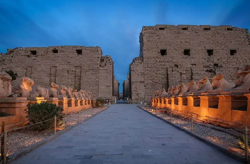 Fiume Nilo con itinerario turistico tra Luxor, Edfu, Kom Ombo e Aswan 