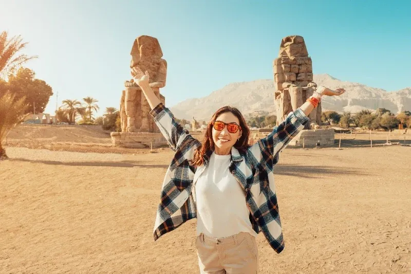 Dove si trovano i Colossi di Memnone