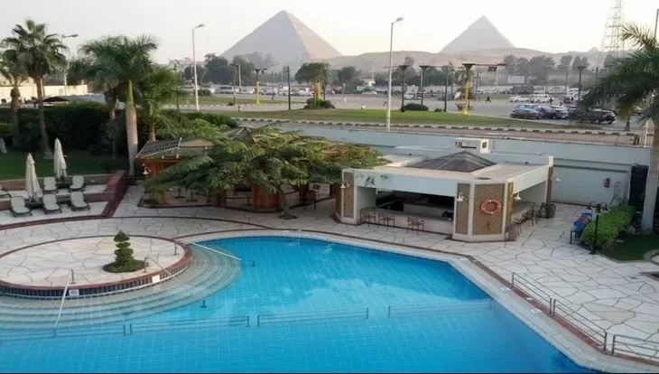Mercure Cairo Le Sphinx Hotel Pool