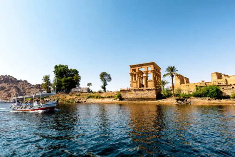 Tempio di Philae dove si trova: isola sacra sul Nilo