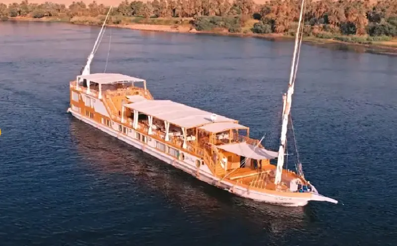 Dahabeya Luxor Aswan La Rose in navigazione sul Nilo