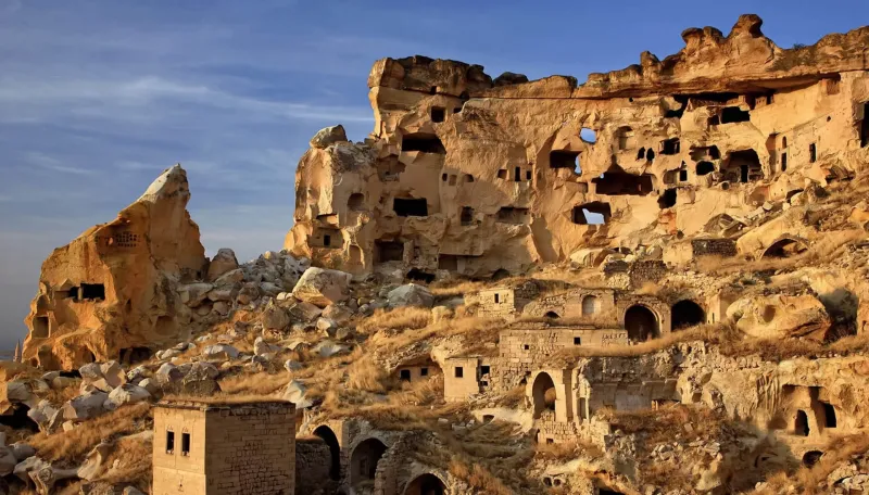 Pueblo de Çavuşin Historia y Atracciones