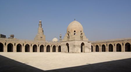 Mezquita De Ibn Tulun