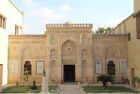 Fachada histórica del Museo Copto